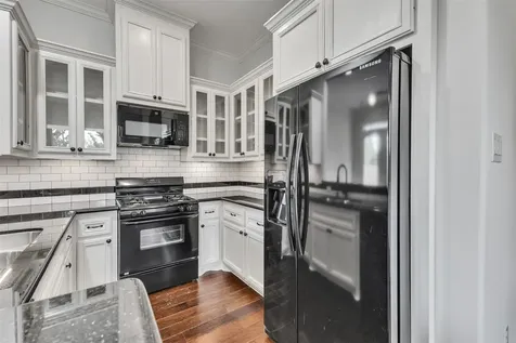 3911 Kennon Street A Houston TX 77009