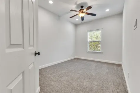 3911 Kennon Street A Houston TX 77009