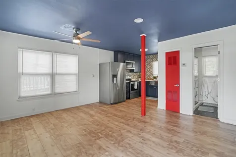 370 Ling Street Bayou Vista TX 77563