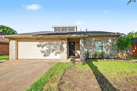 1227 Mission Drive La Porte TX 77571