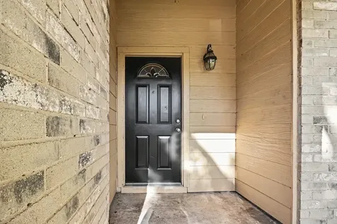1227 Mission Drive La Porte TX 77571