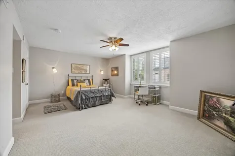 413 N Post Oak Lane 413 Houston TX 77024