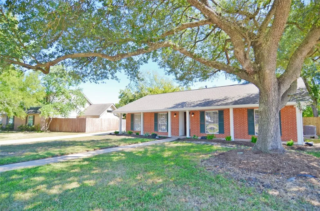4513 S Flamingo Drive Seabrook TX 77586