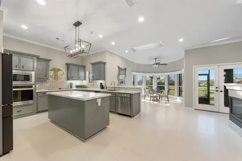 118 Hillsborough Drive W Montgomery TX 77356