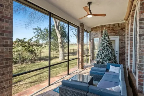 118 Hillsborough Drive W Montgomery TX 77356