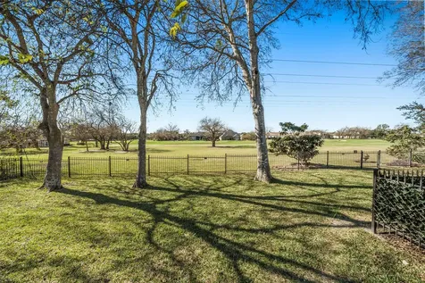 118 Hillsborough Drive W Montgomery TX 77356