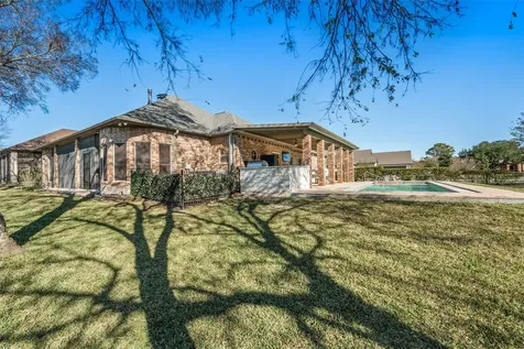 118 Hillsborough Drive W Montgomery TX 77356