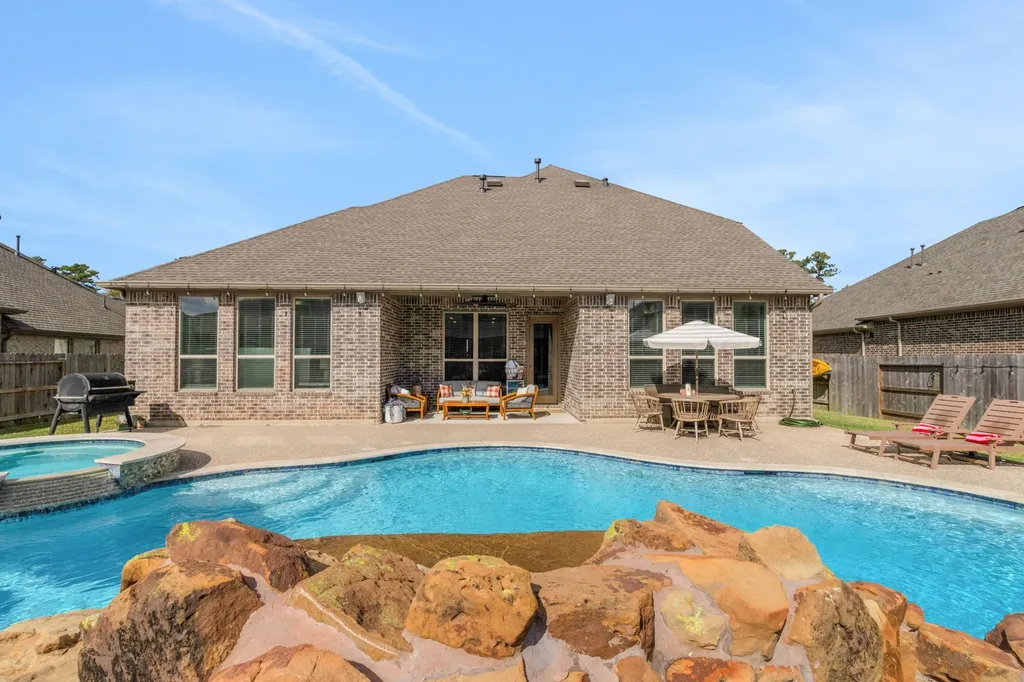 18815 Tindarey Birch Lane New Caney TX 77357