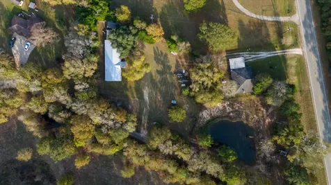 102 County Road 2194 Road W Cleveland TX 77327