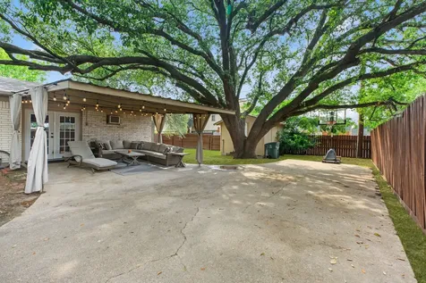3902 Stillmeadow Drive Bryan TX 77802