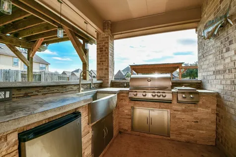 4206 Fenetre Forest Street Katy TX 77493