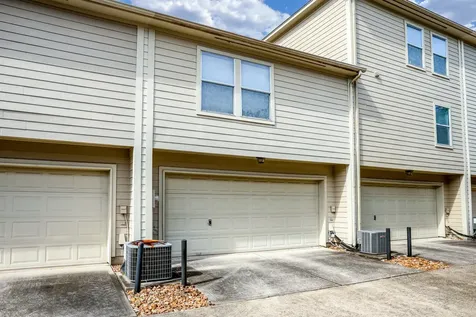 818 W Heights Hollow Lane Houston TX 77007