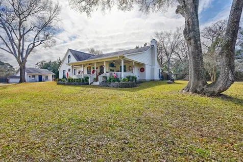 540 Hickory Creek Road Bellville TX 77418
