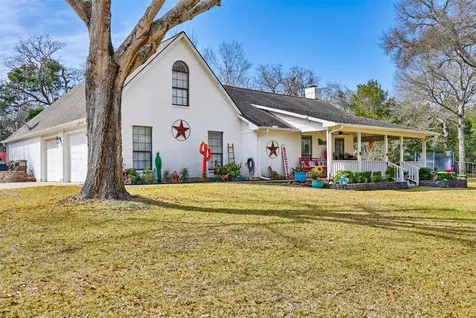 540 Hickory Creek Road Bellville TX 77418