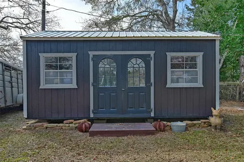 540 Hickory Creek Road Bellville TX 77418