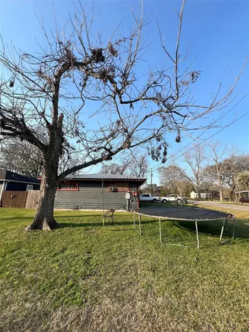 2950 Waco Street Beaumont TX 77701