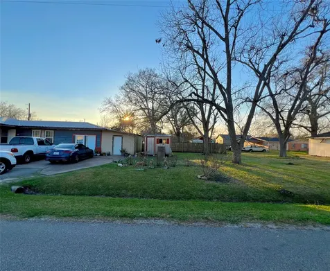 2950 Waco Street Beaumont TX 77701