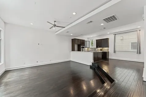 5228 Maxie Street B Houston TX 77007