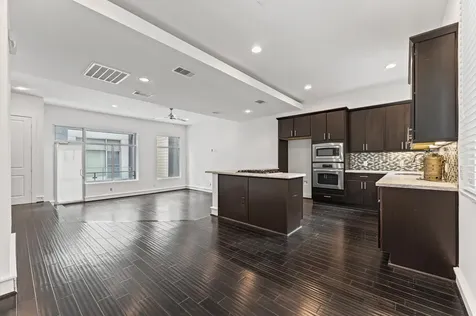 5228 Maxie Street B Houston TX 77007