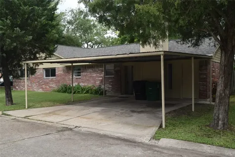 9902 Tolman Street N Houston TX 77034