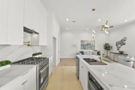 3116 Clay Street Houston TX 77003