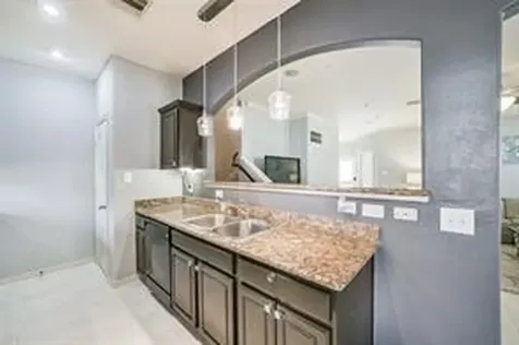 1728 Tornado Houston TX 77091