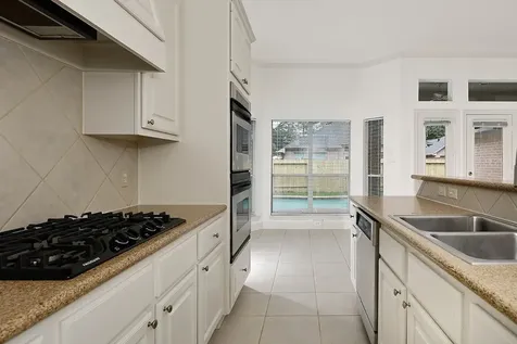 15 Rockledge The Woodlands TX 77382