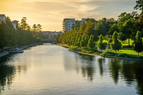 15 Rockledge The Woodlands TX 77382