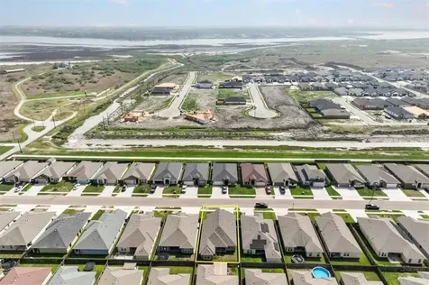 3833 Pennine Way Corpus Christi TX 78414
