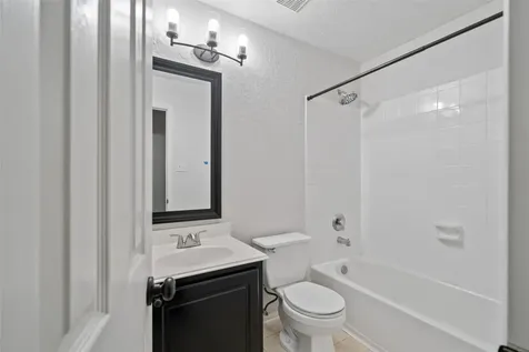 39 W Prairie Dawn Circle The Woodlands TX 77385