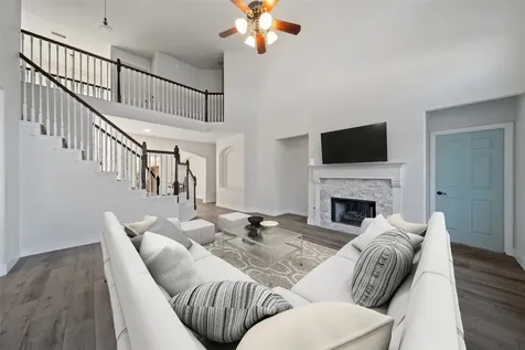 39 W Prairie Dawn Circle The Woodlands TX 77385