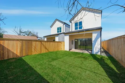 208 A 31st Street Houston TX 77018