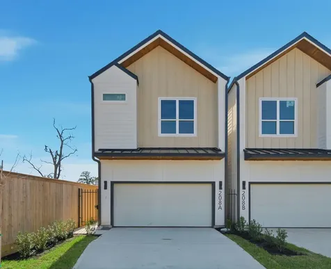 208 A 31st Street Houston TX 77018