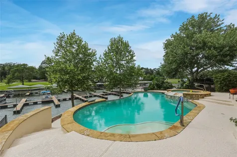 12516 Lake Vista Drive Willis TX 77318