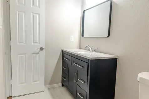 729 N Planters Street Emory TX 75440