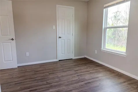 729 N Planters Street Emory TX 75440