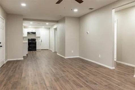 729 N Planters Street Emory TX 75440