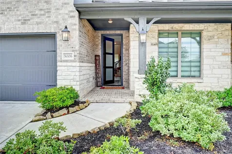 5006 Albany Shores Lane Fulshear TX 77441