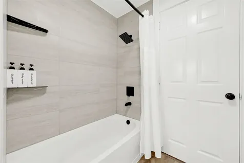 3624 Avenue S 1/2 Galveston TX 77550