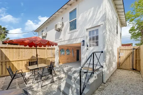 3624 Avenue S 1/2 Galveston TX 77550