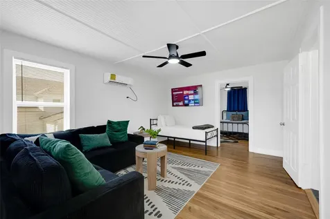 3624 Avenue S 1/2 Galveston TX 77550