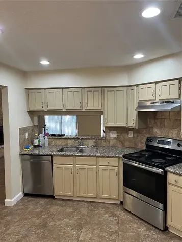 7010 Pickett Drive Richmond TX 77469