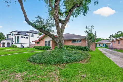 5526 Edith Street Houston TX 77081