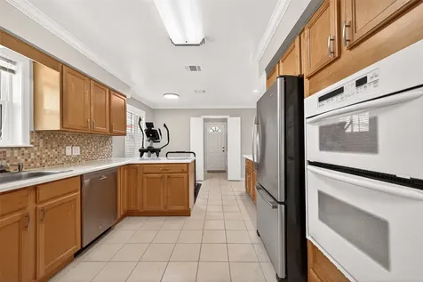 5526 Edith Street Houston TX 77081