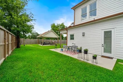 1003 Wakefield Drive Houston TX 77018