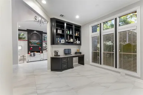 2727 S Southern Oaks Drive Houston TX 77068
