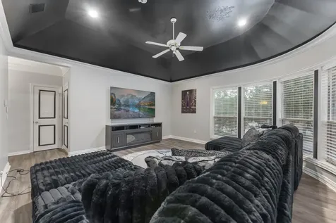 2727 S Southern Oaks Drive Houston TX 77068