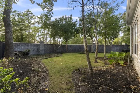 2727 S Southern Oaks Drive Houston TX 77068