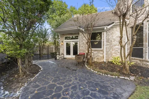 2727 S Southern Oaks Drive Houston TX 77068