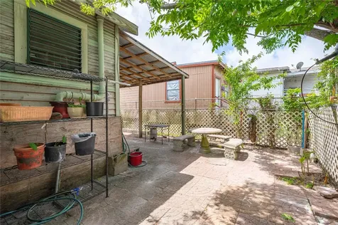 1217 54th Street Galveston TX 77551